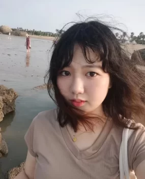 大波妹子各种角色扮演自聊自做