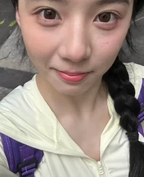高端女大学生