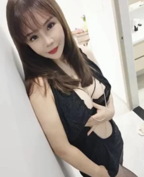 浦东肤白大胸姗姗