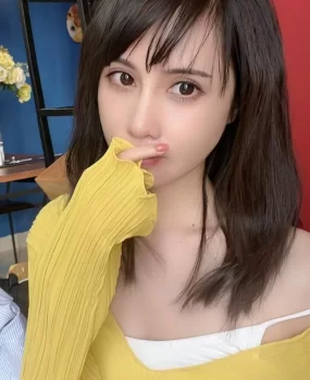 广州旗袍制服彤彤