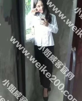 分享一个新下海的姑娘不机车身材火辣