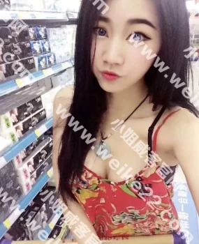 约会化工大学附近南方乳霸—-小好，大长腿，大胸器，温柔听话刚下水