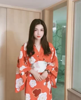 兰州爆操和服小妹，简直爽歪歪