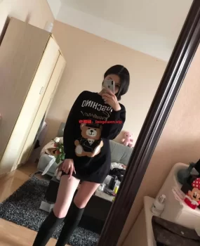 清纯学妹兼职，这么清纯的已经不多了